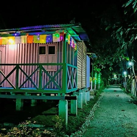 Leo Jungle Retreat By Stayapart , Jaldapara Madari Hat Bagian luar foto